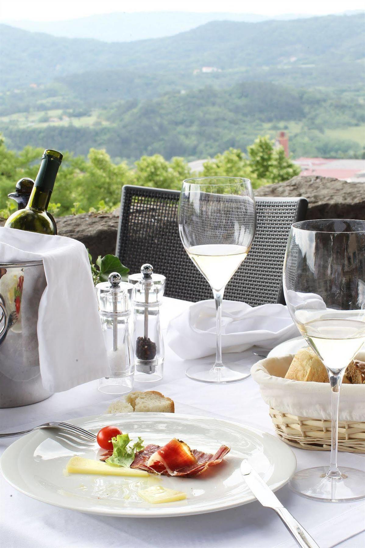 Boutique Hotel Vela Vrata Бузет Экстерьер фото